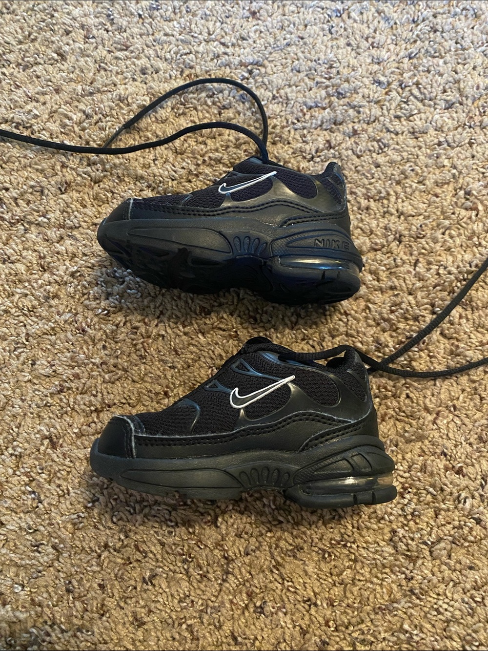 5C Shoes - Picture 3 of 9